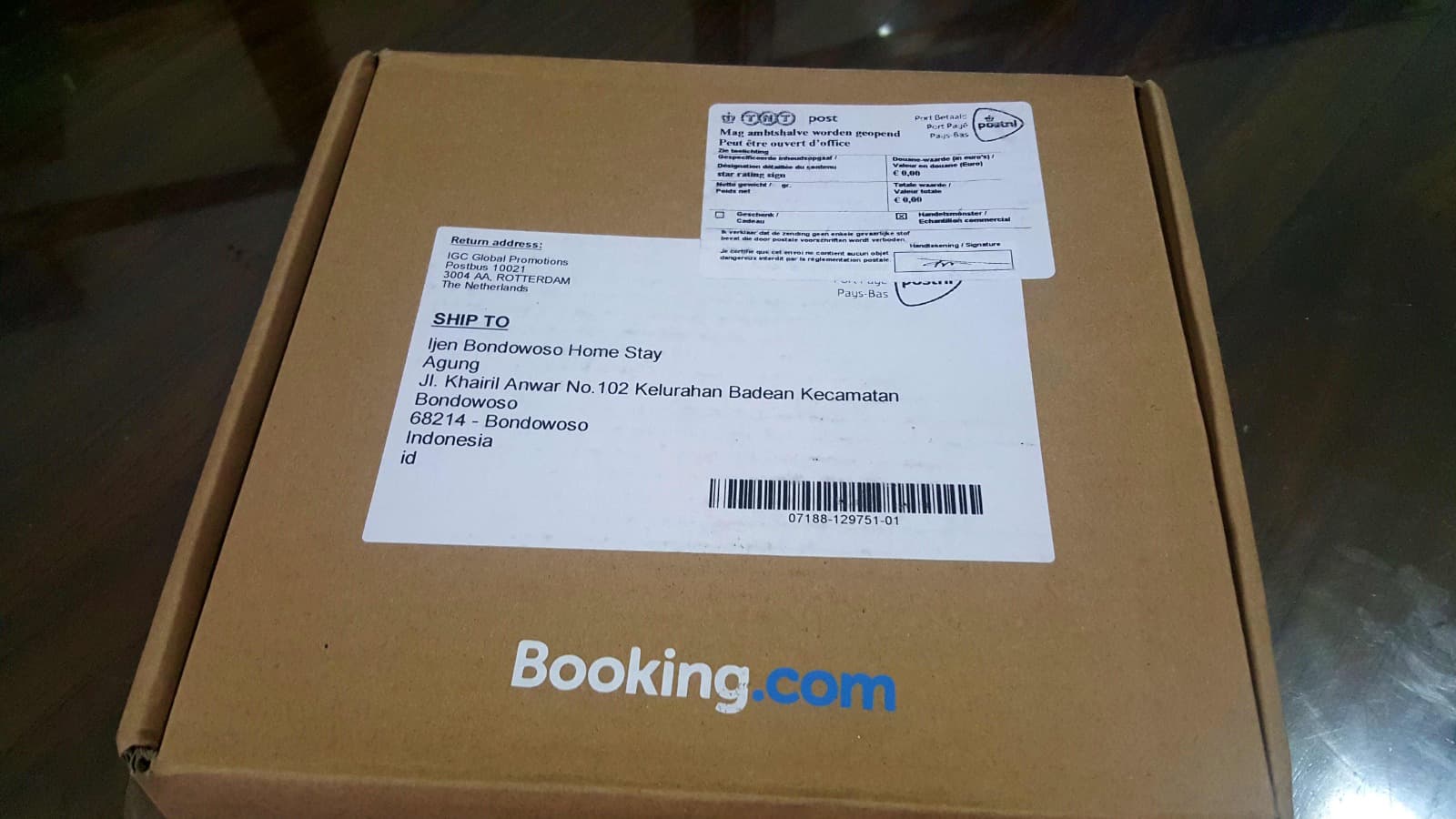 Booking.com package addressed to Ijen Bondowoso Homestay, Jl. Khairil Anwar No.102, Bondowoso